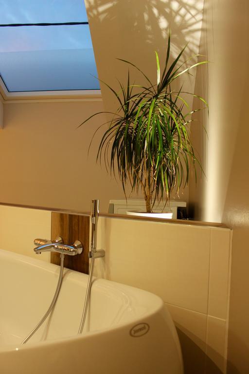 Gite Celeste Pour 6 Personnes Mardeuil Exterior photo